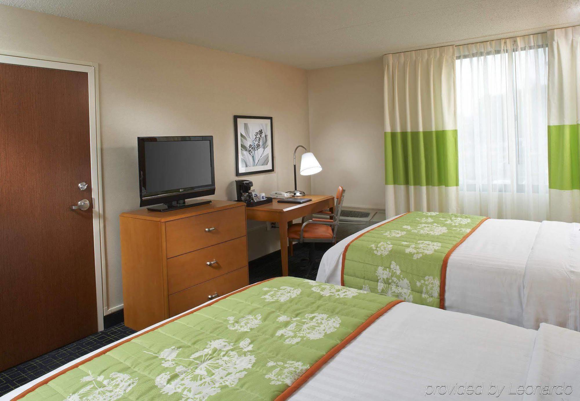 Fairfield Inn & Suites By Marriott Cleveland Бичвуд Номер фото