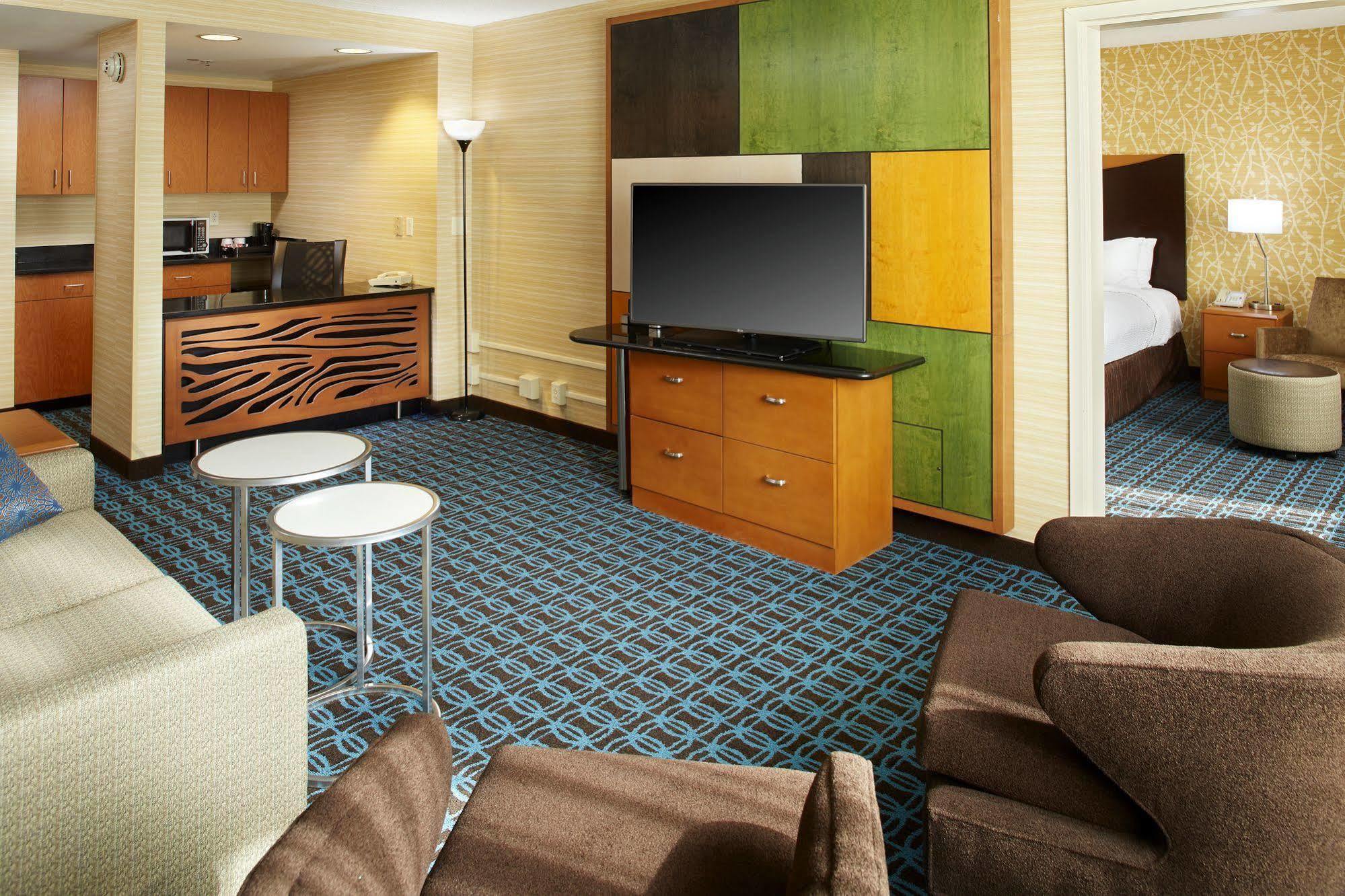 Fairfield Inn & Suites By Marriott Cleveland Бичвуд Экстерьер фото